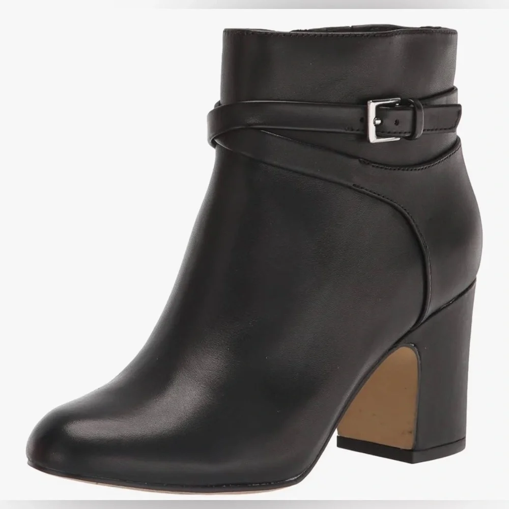 Bella Vita Black Ankle Booties women’s          size 8